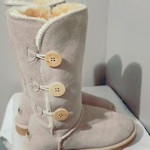 Ugg Bailey Triple Button Boots